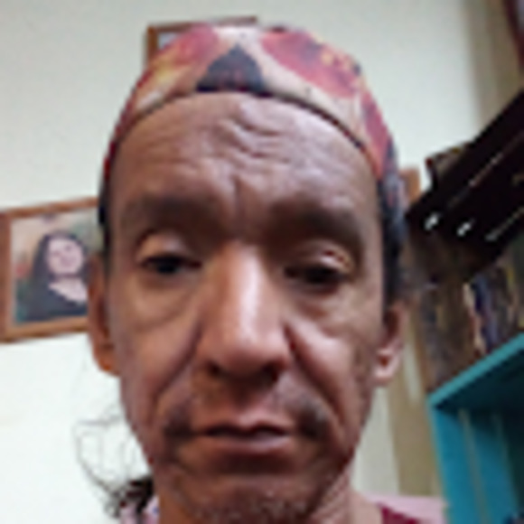 Meet your Posher, Chris - Picture 1 of 1